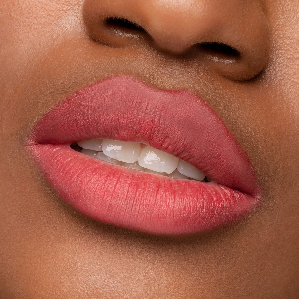 Lápis de Boca Retrátil 0,28g - Ruby Kisses