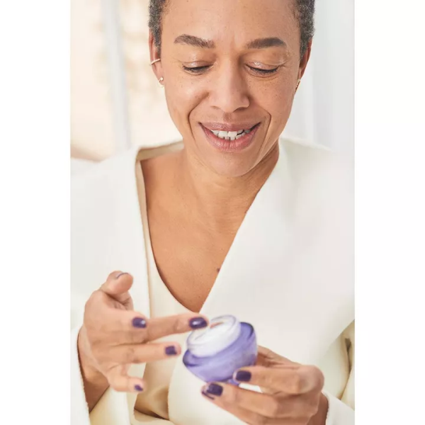 Renew Platinum Dia Definição e Contorno FPS 25 com Protinol