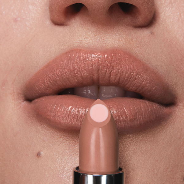 Batom Hydramatic Radiante Tratamake 3,6g - Avon