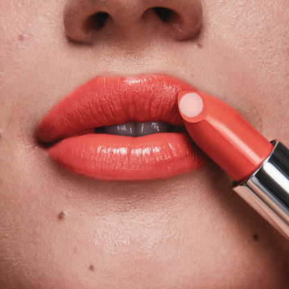 Batom Hydramatic Radiante Tratamake 3,6g - Avon